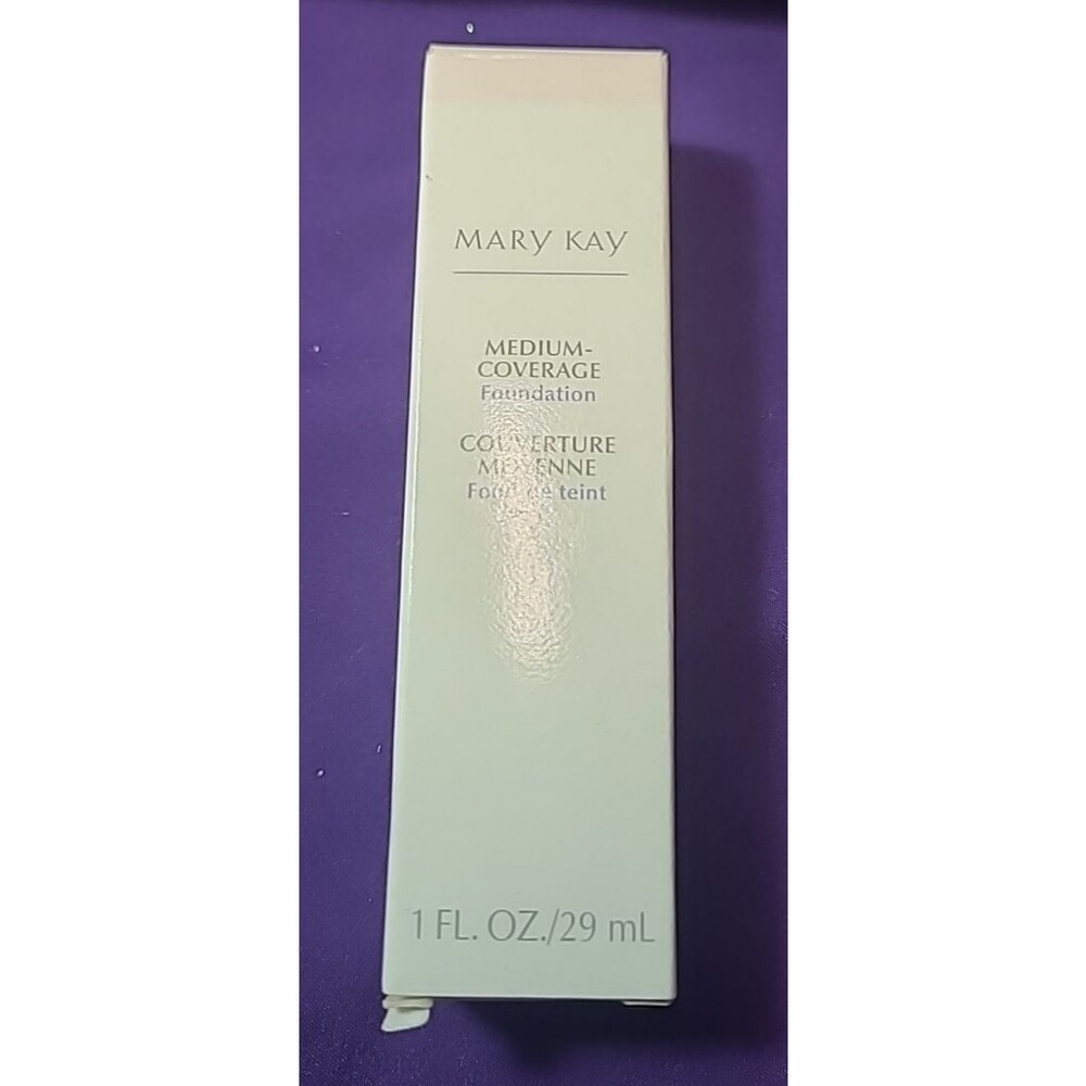 MARY KAY Medium-Coverage Foundation Beige 304 Liquid 1 fl oz. 355700 NIB
